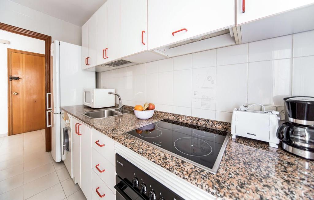 Stunning Apartment In Oropesa Del Mar Bagian luar foto